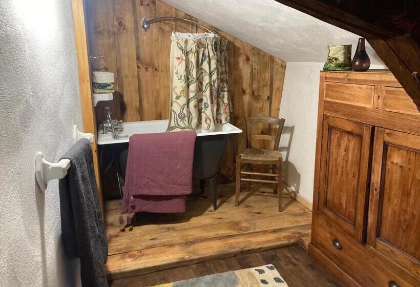 Номер Стандарт, Chambres Et Tables D Hôtes   Les Ateliers De Pontajou   Pèlerin Navette Gratuite à Saugues