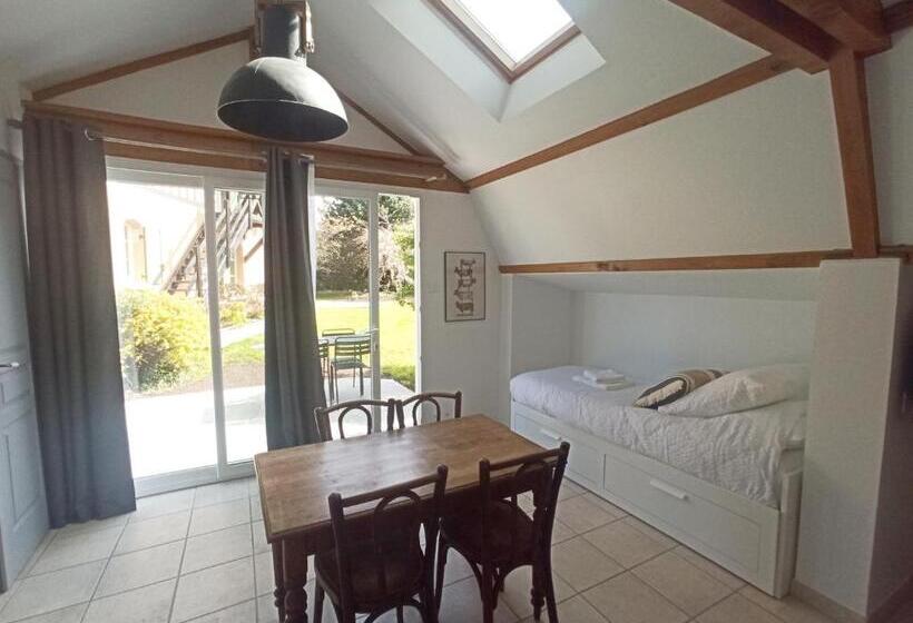 Четырехместный Номер Стандарт, Le Cottage Des Falaises