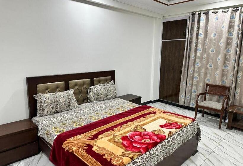 اتاق استاندارد با چشم‌انداز کوهستان, Bhurban Breeze Inn