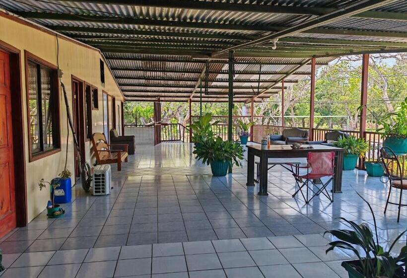 تختخواب در اتاق مشترک, Hostel Y Cabinas Yilmer