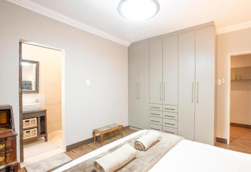 Номер Стандарт, Guesthouse Fort Knox
