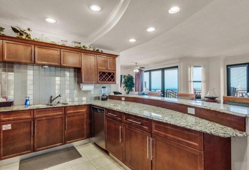 آپارتمان 1 خوابه با چشم‌انداز دریا, Bright, Corner Unit With Incredible Gulf And Sunset Views!