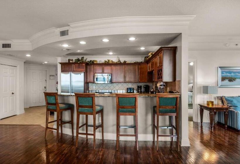 آپارتمان 1 خوابه با چشم‌انداز دریا, Bright, Corner Unit With Incredible Gulf And Sunset Views!