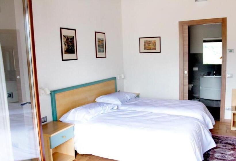 Номер Стандарт, Agriturismo Il Moro