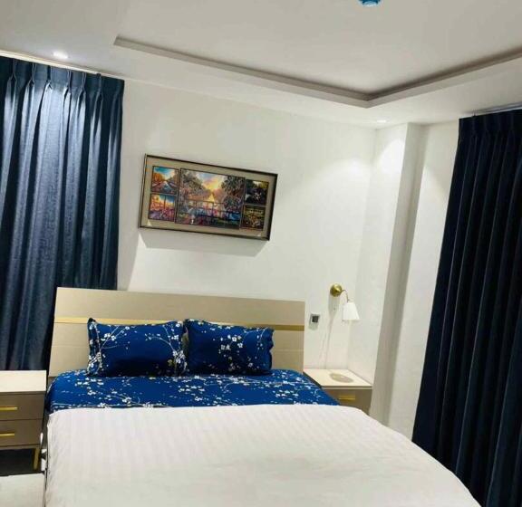 Апартаменты 3 Спальни, Park Apartments
