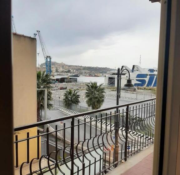 Triple Room Sea View, Baaria Porto Rooms