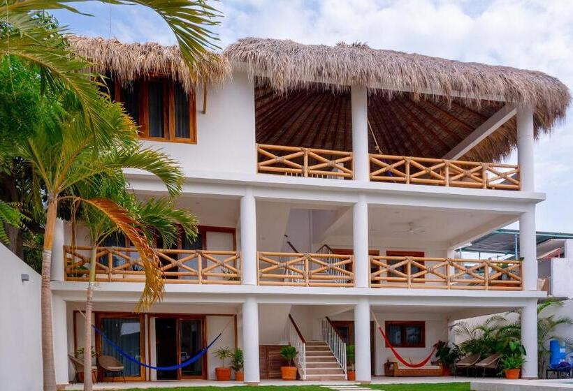 Deluxe Suite Sea View, Casa Victoria Puerto Escondido Beach