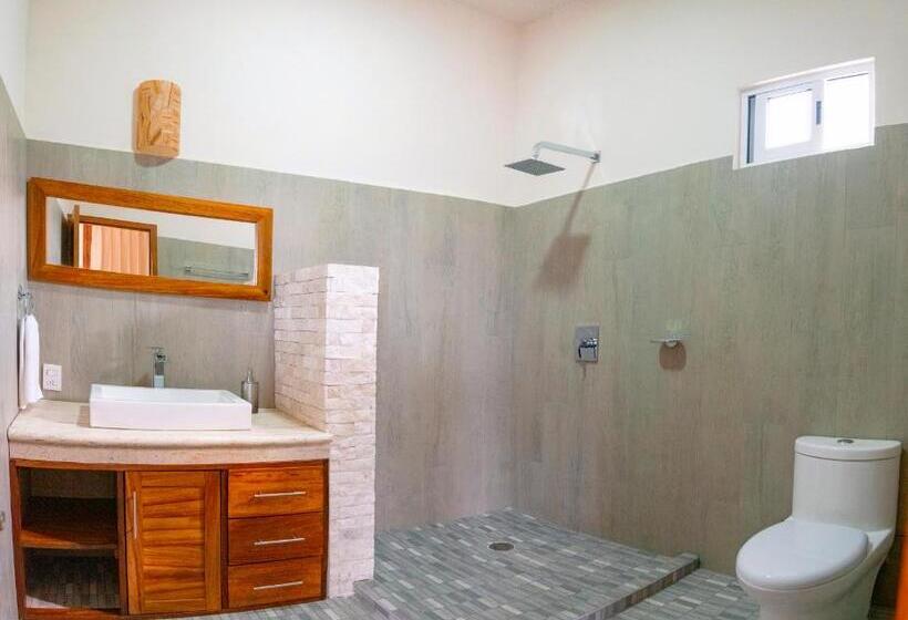 Deluxe Suite Sea View, Casa Victoria Puerto Escondido Beach