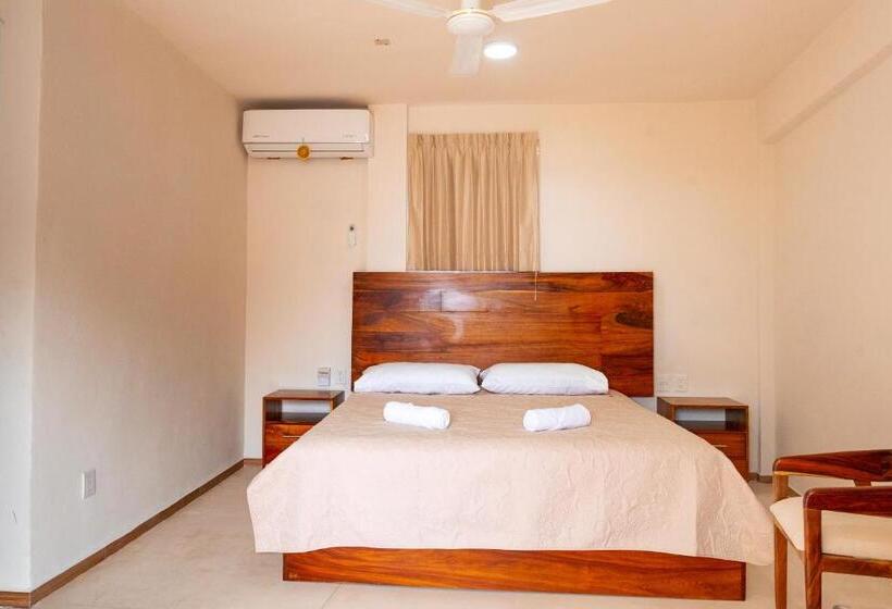 سوئیت با بالکن, Casa Victoria Puerto Escondido Beach