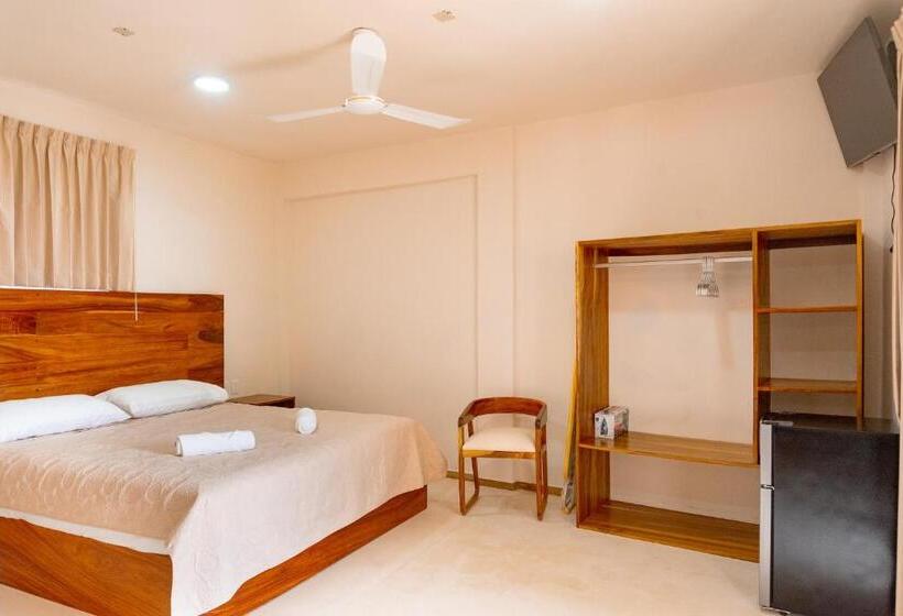 سوئیت با بالکن, Casa Victoria Puerto Escondido Beach