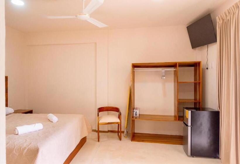سوئیت با بالکن, Casa Victoria Puerto Escondido Beach