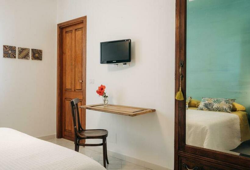 Номер Стандарт, B&b Sa Cruxitta