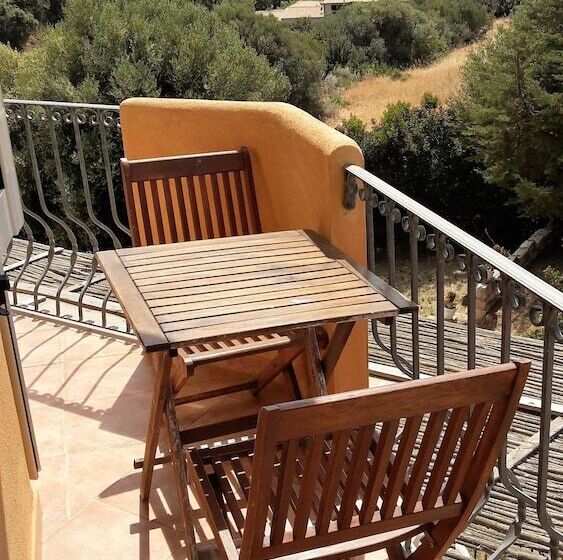 اتاق استاندارد سه نفره, Villa Agnese