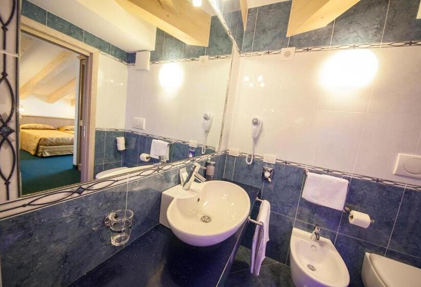 اتاق خانوادگی, Family Hotel Andes   Only For Family