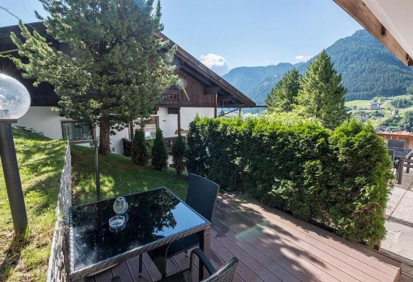 اتاق استاندارد با تراس, Garni Alba Bed & Breakfast