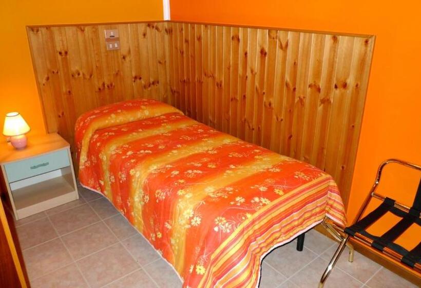 اتاق استاندارد یک نفره, Albergo Simonati