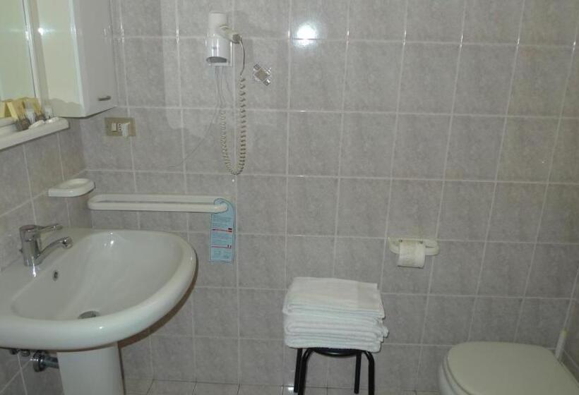 اتاق استاندارد, Albergo Simonati