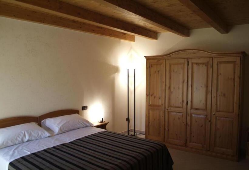 Quarto Quádruplo Estandar, Locanda Dal Sor Francesco