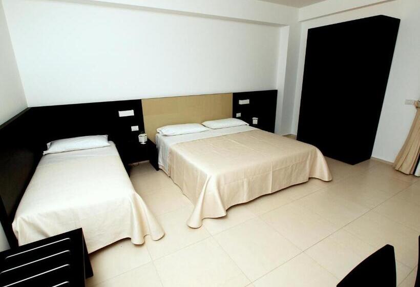 غرفة قياسية, Villa San Bartolo