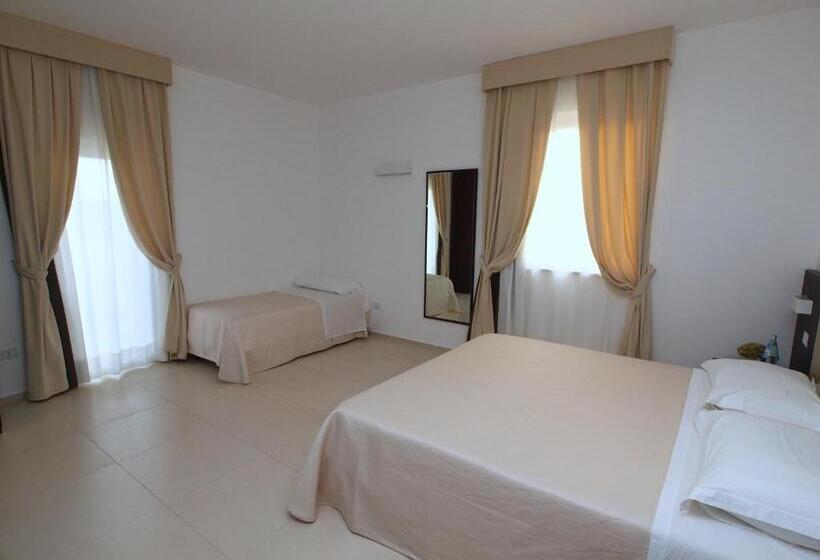 غرفة قياسية ثلاثية, Villa San Bartolo