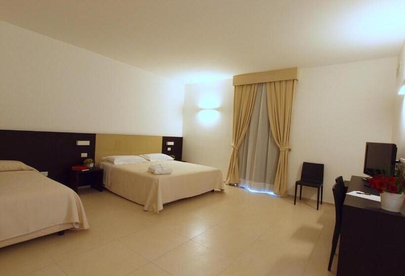 غرفة قياسية ثلاثية, Villa San Bartolo