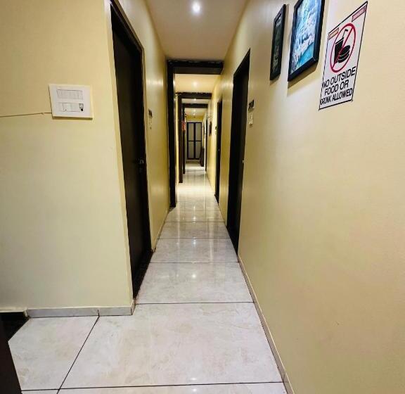 디럭스 트리플 룸, E I Residency Manage By Sb Group