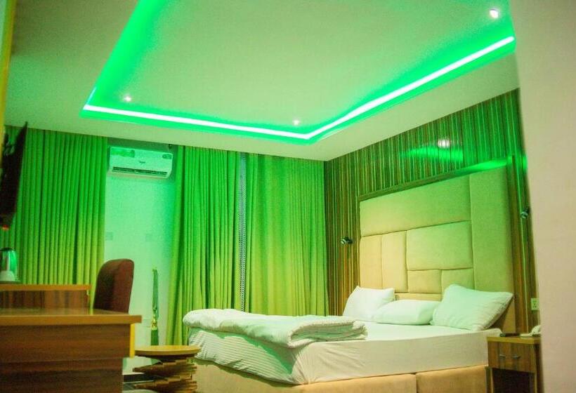 اتاق لوکس خانوادگی, Jimaco Hotels And Suites