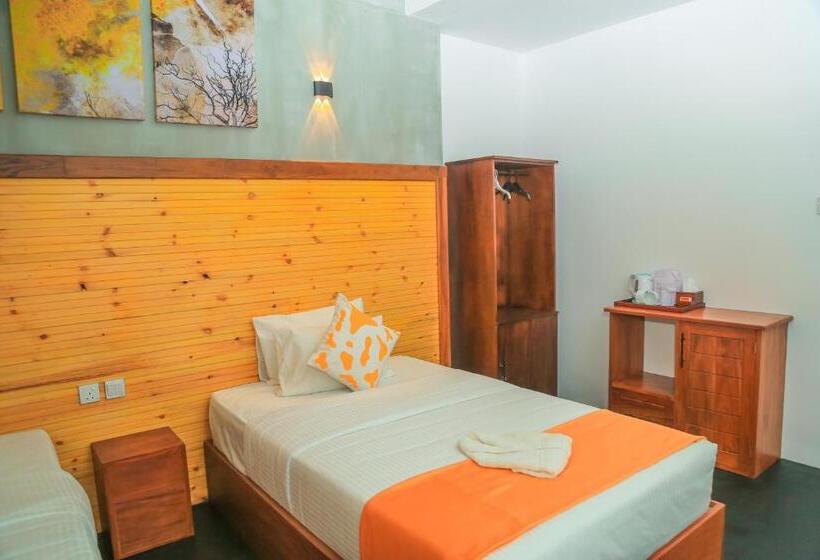غرفة سوبيريور ثلاثية, Mount End Hotel Nuwara Eliya