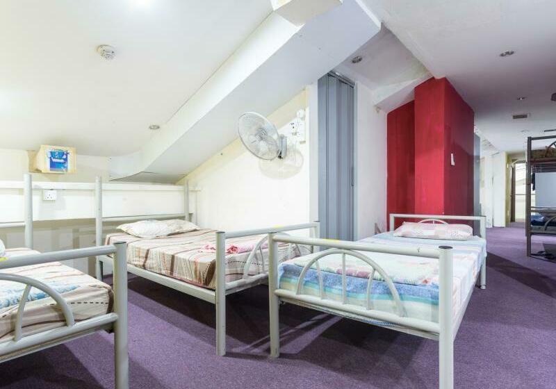 تختخواب در اتاق مشترک, Snooze Inn @ Dunlop Street