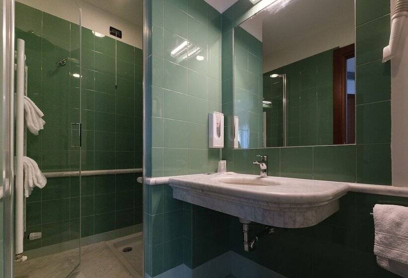 Четырехместный Номер Стандарт, Portavaldera