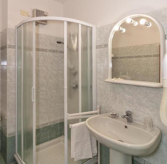 Quarto Triplo Superior, Residence Villa Marzia
