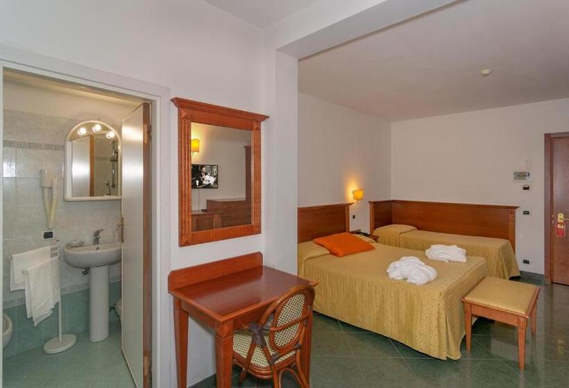 수피리어 트리플 룸, Residence Villa Marzia