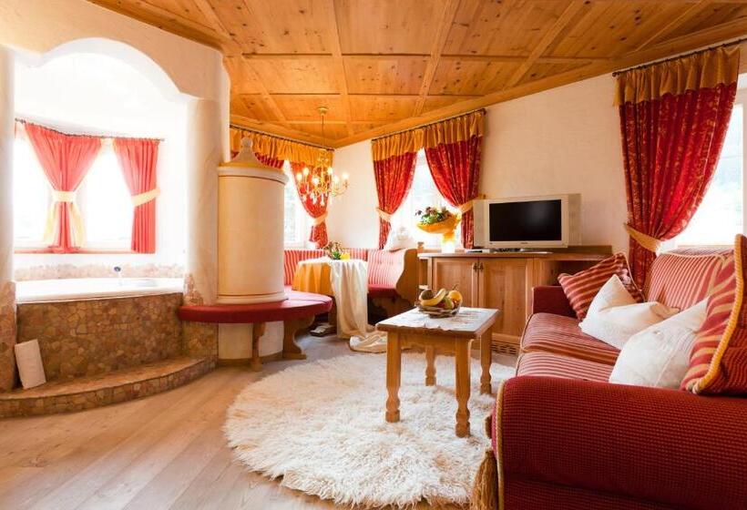 سوییت لوکس, Nature Wellness Hotel Renato