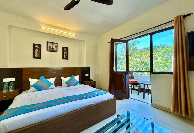 디럭스 패밀리 룸, Shelton Blu Resort Jim Corbett