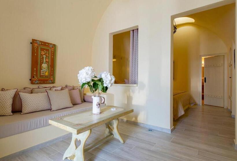 Suite Queen Bed, Senses Suites