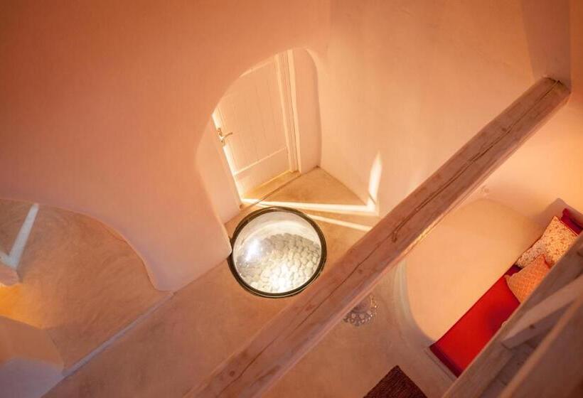 سوئیت مستر, Senses Suites