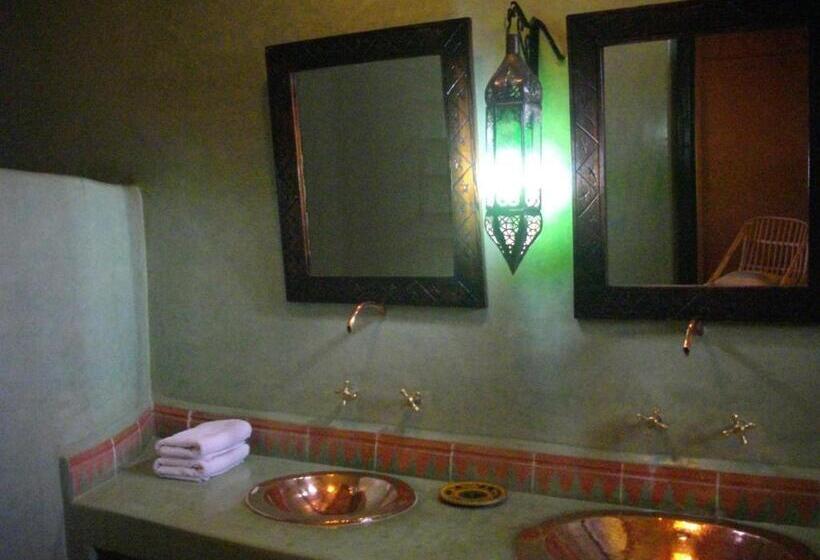 4인용 스탠다드 룸, Kasbah Zitoune