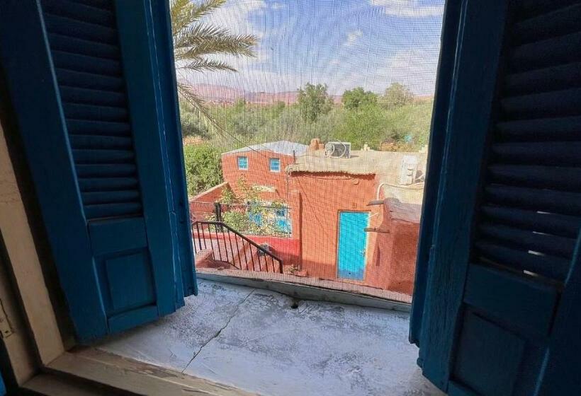اتاق استاندارد با سرویس بهداشتی مشترک, Le Retour Au Calme Maison D Hôtes