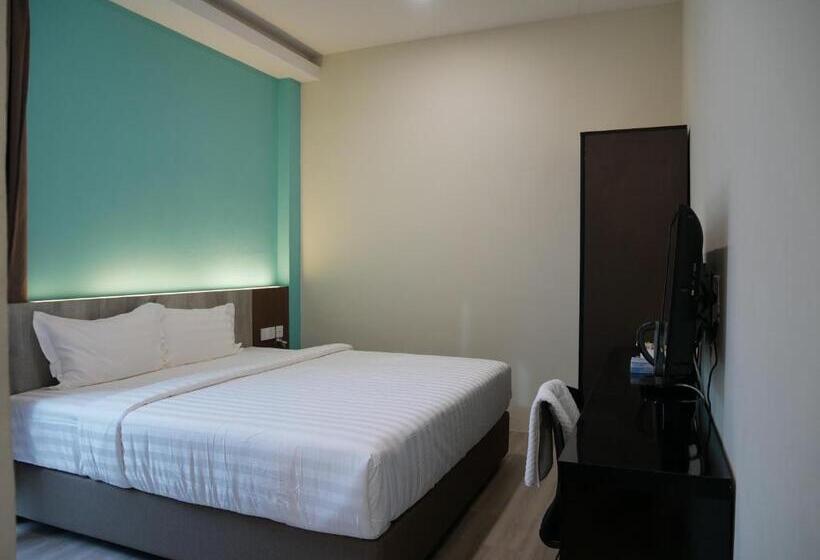 اتاق لوکس با تخت بزرگ, Pantai Regal City