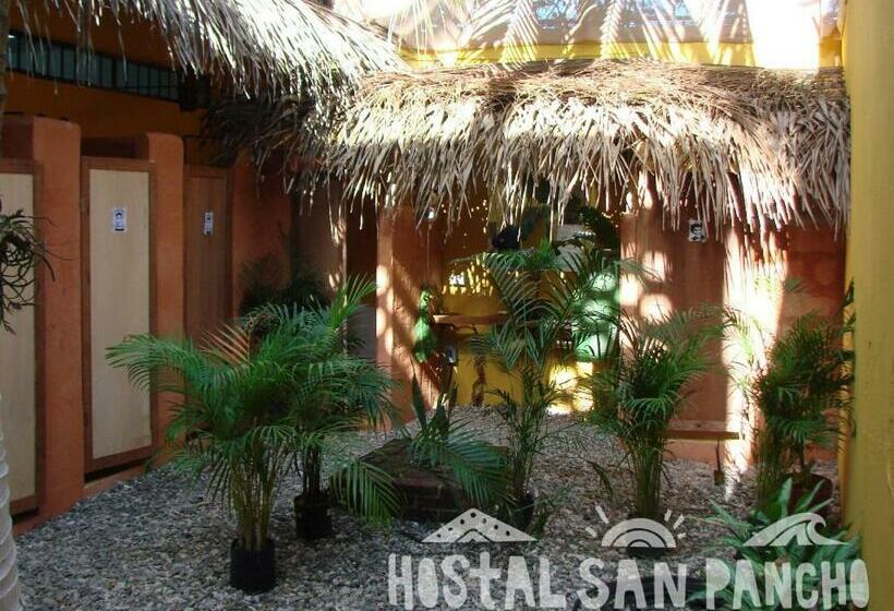 غرفة قياسية سرير بطابقين مزودة بحمام مشترك, Hostal San Pancho