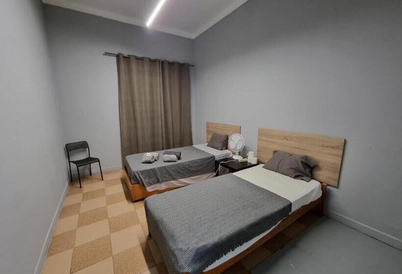 バス共有のスタンダードルーム, Hostel Da Estação
