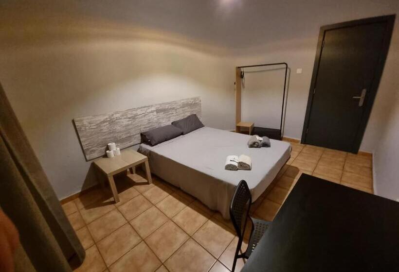 バス共有のスタンダードルーム, Hostel Da Estação