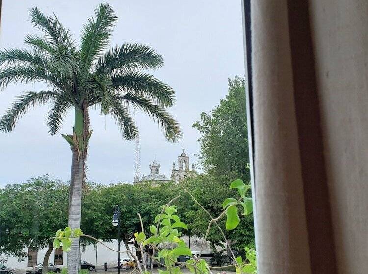 公園の見えるダブルベッドスタンダードルーム, La Piazzetta