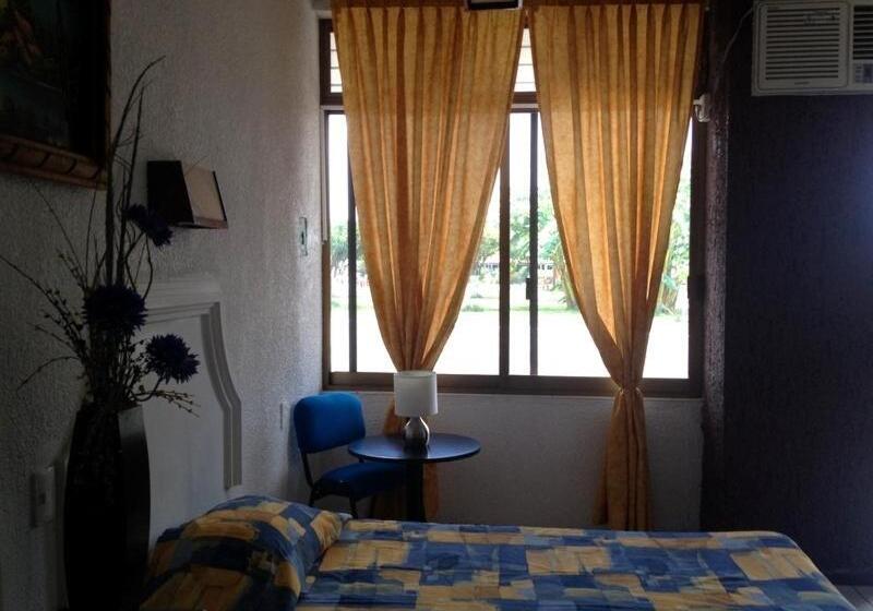 اتاق استاندارد سه نفره, Paraiso