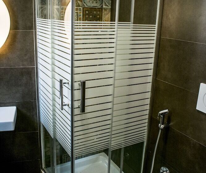 اتاق استاندارد سه نفره, Hostel Trastevere
