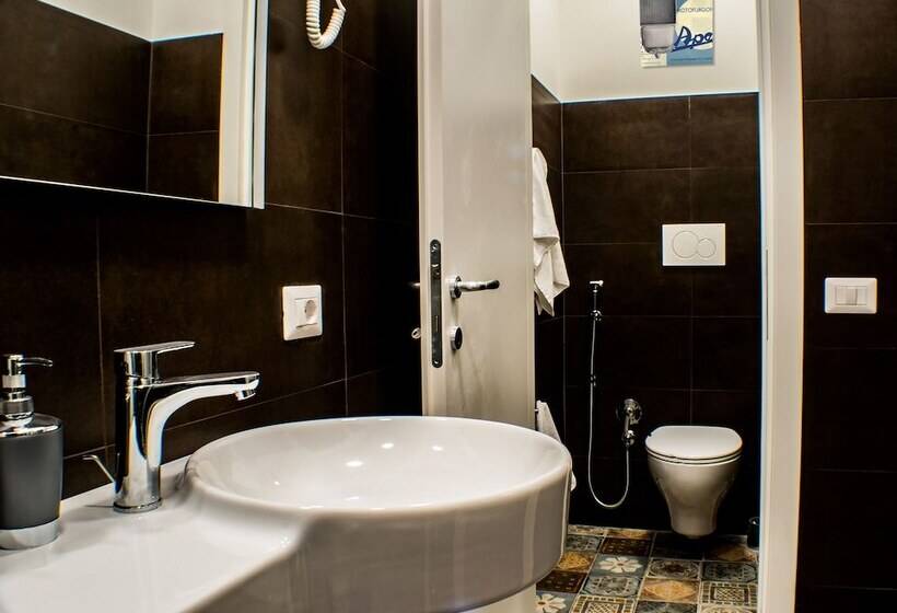 اتاق استاندارد چهار تخته, Hostel Trastevere