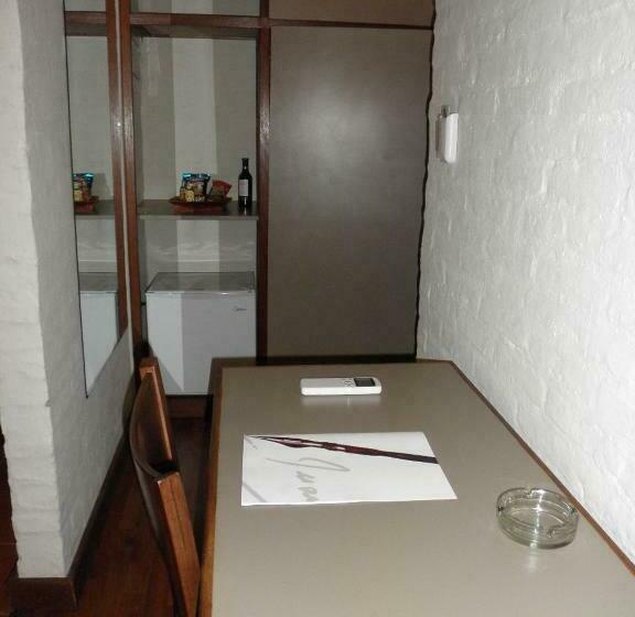 اتاق سوپریور, Juana De Ibarbourou