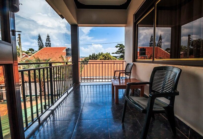 Standard Room, Ntinda Close Motel