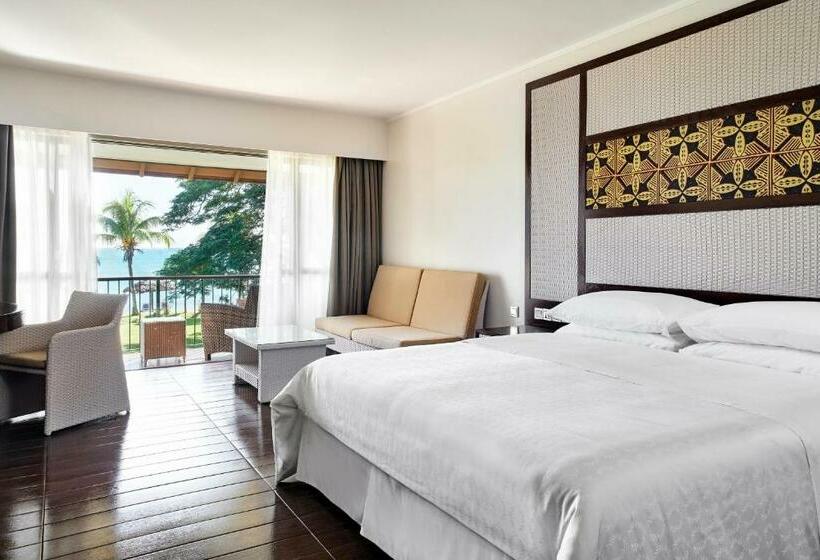 اتاق لوکس با تخت بزرگ, Sheraton Samoa Beach Resort