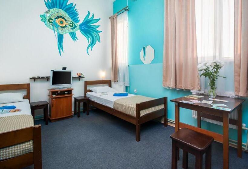 اتاق کلاسیک چهارنفره, Mini Hotel Ocean